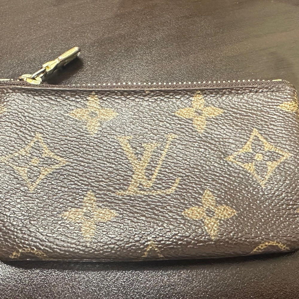 Authentic Louis Vuitton Key Pouch Vuittonite Monogram M60152
